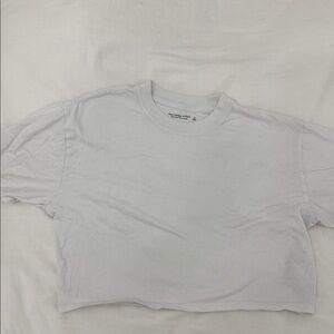White Cropped T-Shirt Abercrombie and fitch